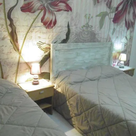 Apartamento Amendoeiras *